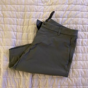 Mens lululemon Commission Classic-Fit Short 9”
Warpstreme